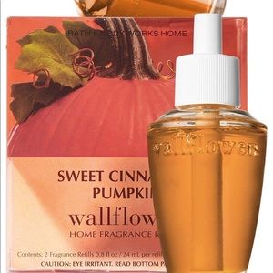 Bath & Body Works pumpkin spice wallflowers
